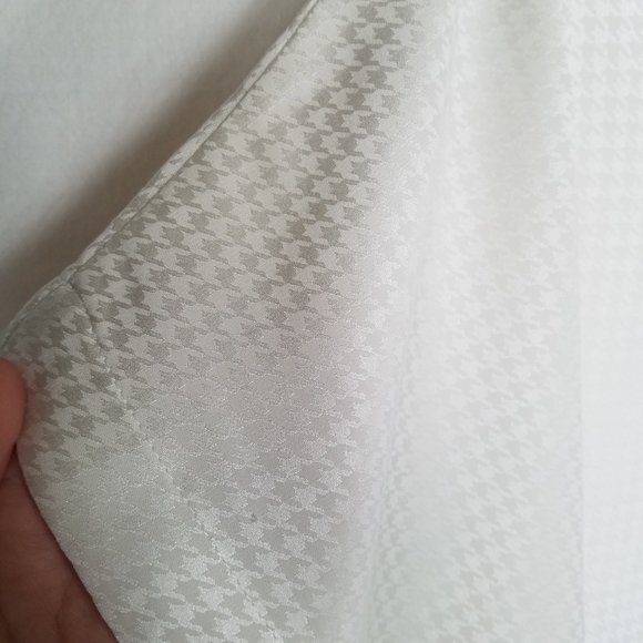 Vintage | Renaissance White Houndstooth Blouse - Picture 12 of 16